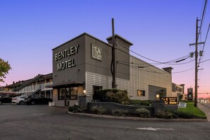 Front of property - Bentley motel (Linden)