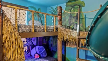 9 bedrooms, free WiFi, bed sheets, wheelchair access