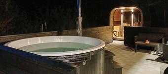 Amazing home in Glesborg with sauna