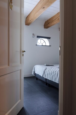 Huis | 10 slaapkamers, individueel gemeubileerd