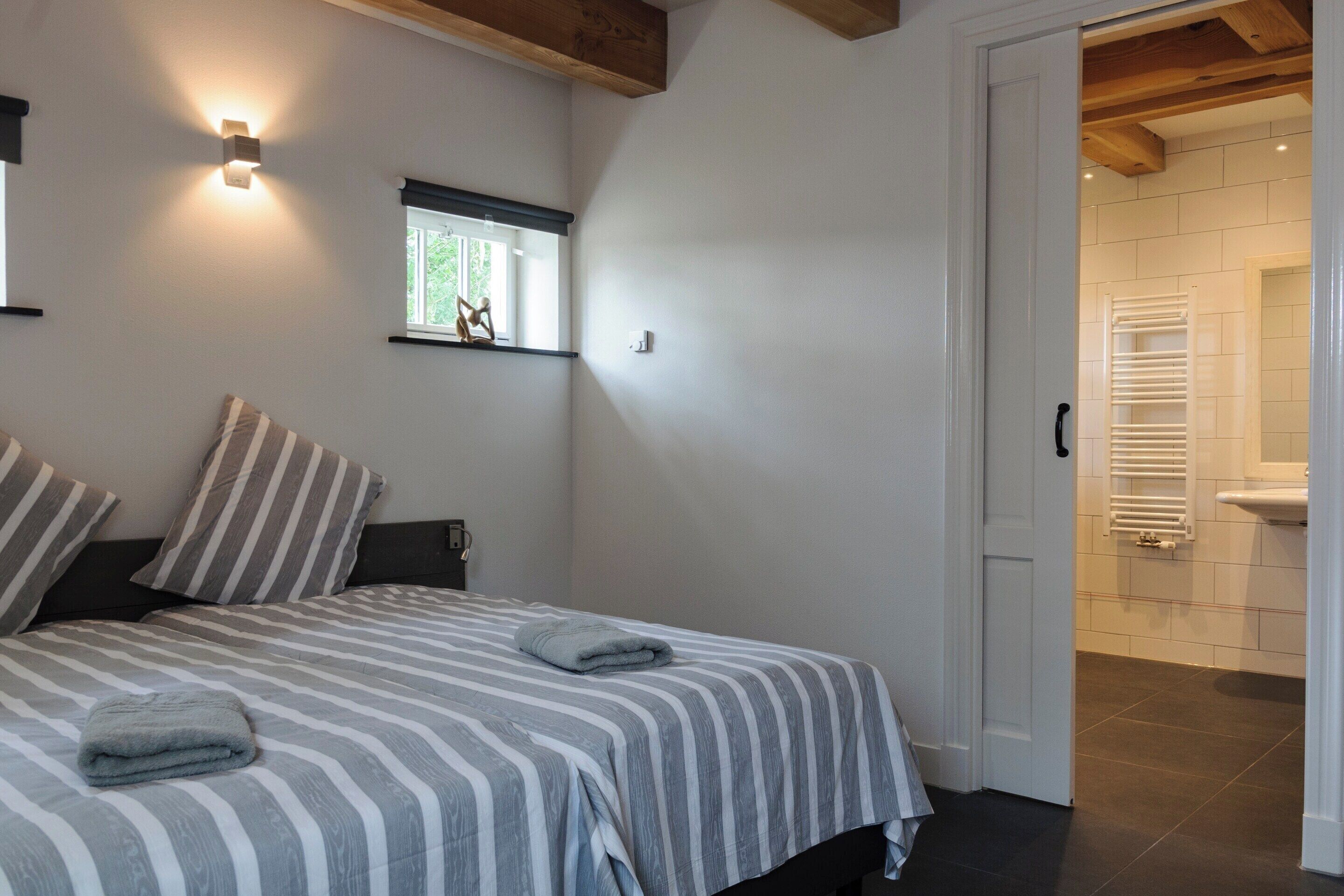 House | 10 bedrooms, individually furnished