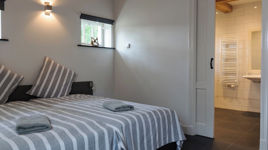 Fantastic Farmhouse for 22 in Callantsoog