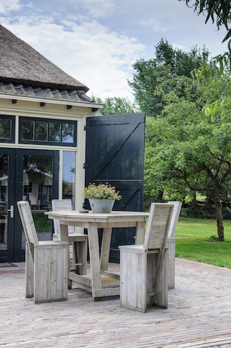 Fantastic Farmhouse for 22 in Callantsoog