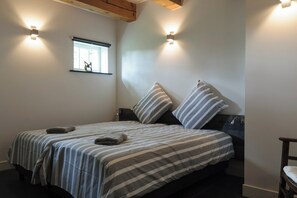 House | 10 bedrooms, individually furnished