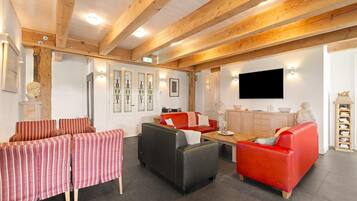 House | Living room