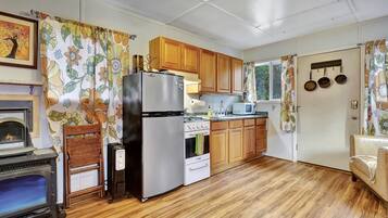 Microwave, oven, stovetop