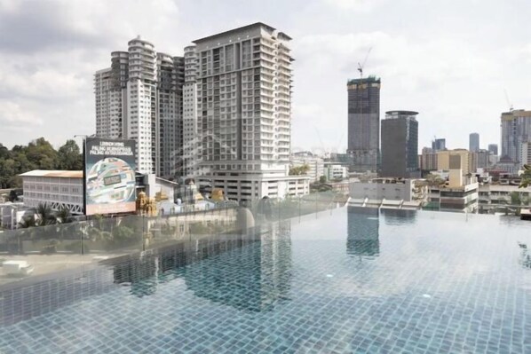 Outdoor pool - Dua Sentral 2km to KL Sentral (Kuala Lumpur)