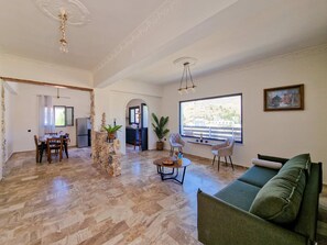 Apartment | 2 bedrooms, Internet