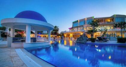 Caesar Resort/Pool View/2+1 Deluxe Apartment