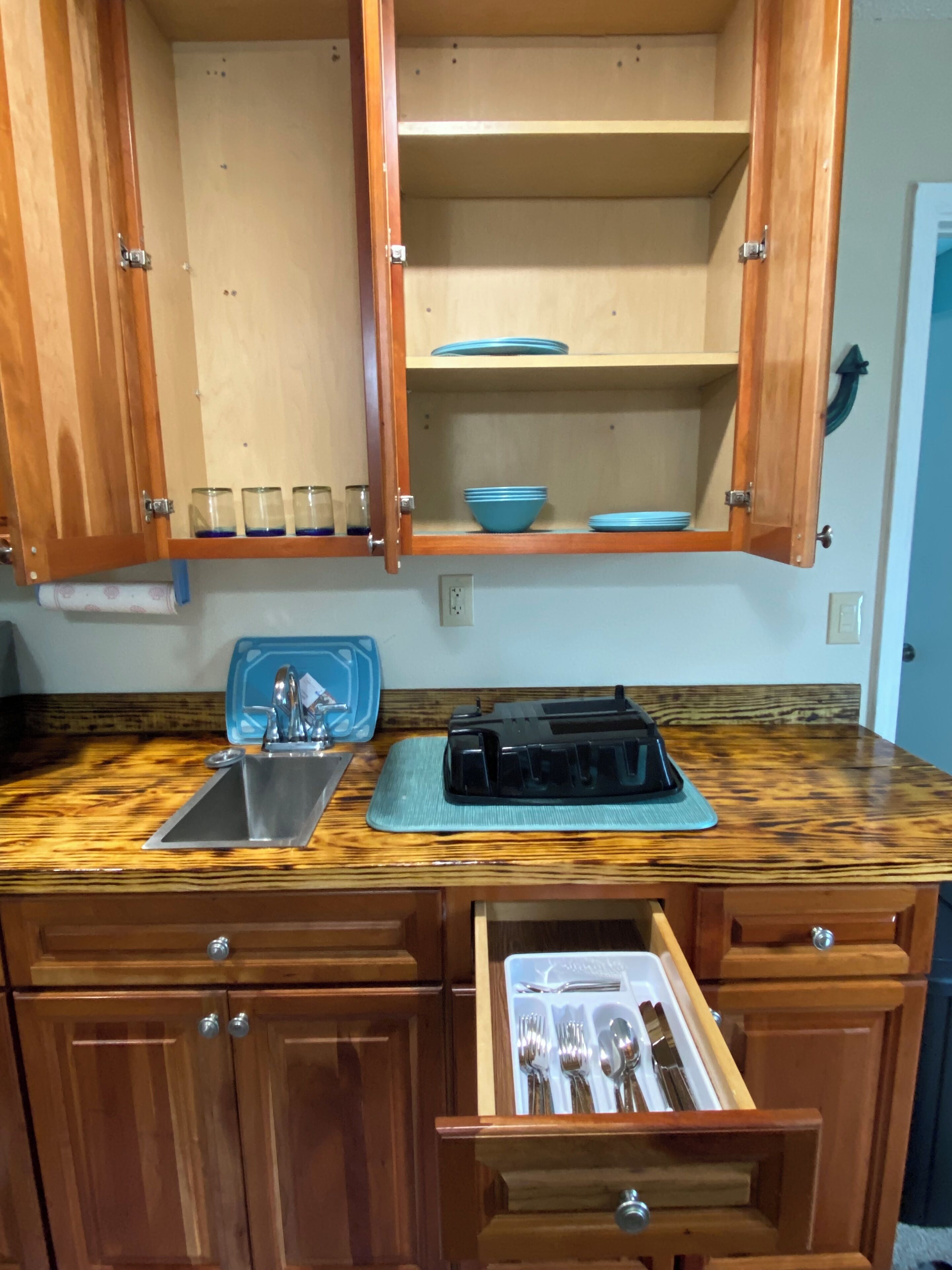 Micro-ondes, four, serviettes en papier