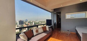 Téléviseur, bureau