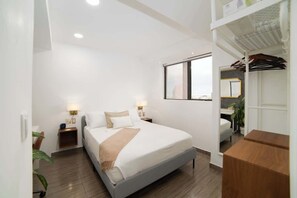 1 bedroom, iron/ironing board, travel cot, WiFi - Air Conditioning Glamorous Sunset Panoramic Views (Mexico City)