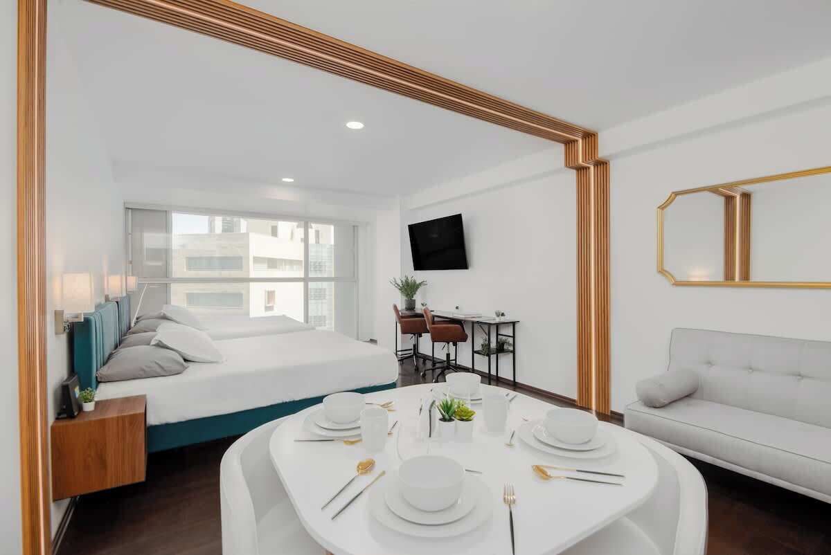 1 chambre, fer et planche à repasser, lit parapluie, Wi-Fi