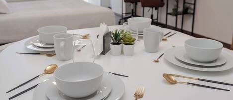 1 soverom, strykejern/-brett, reiseseng for barn og wi-fi