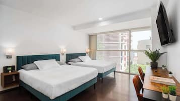 1 chambre, fer et planche à repasser, lit parapluie, Wi-Fi