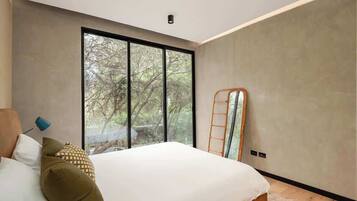 1 dormitorio, tabla de planchar con plancha, wifi y ropa de cama
