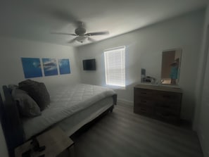 4 chambres, fer et planche à repasser, Wi-Fi, draps fournis