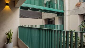 Apartment (102) | Balcony