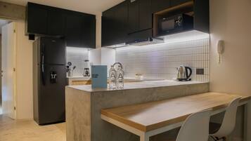 Huoneisto (204) | Yksityinen keittiö | Keittoastiat/astiat/ruokailuvälineet