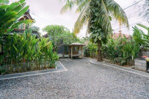 Unclassified image, 2 of 20, button - RedDoorz @ Saren Anyar Homestay Lukluk (Bali)
