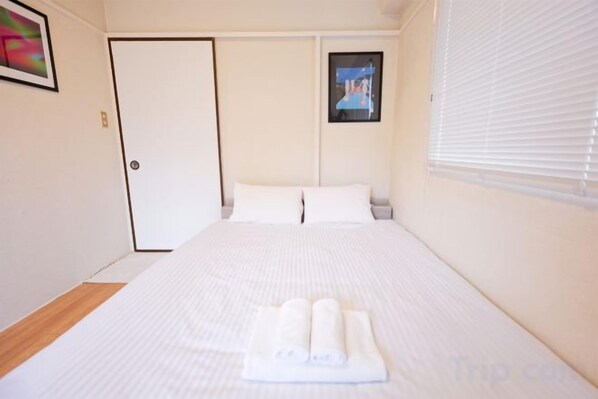 Unclassified image, 1 of 27, button - Shinjuku Waseda Fujitaki Apartment (Tokyo)
