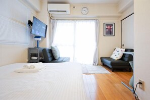 Unclassified image, 3 of 27, button - Shinjuku Waseda Fujitaki Apartment (Tokyo)