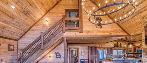 Una Smart TV, una chimenea