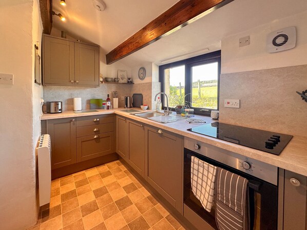 Een magnetron, een vaatwasser, een broodrooster