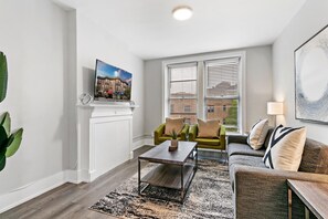 Executive Apartment, 3 Bedrooms | Living area