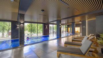 Leilighet | Basseng | Innendørsbasseng og utendørsbasseng