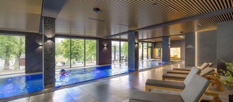 Holiday Studio With Balcony, Indoor Pool, Sauna