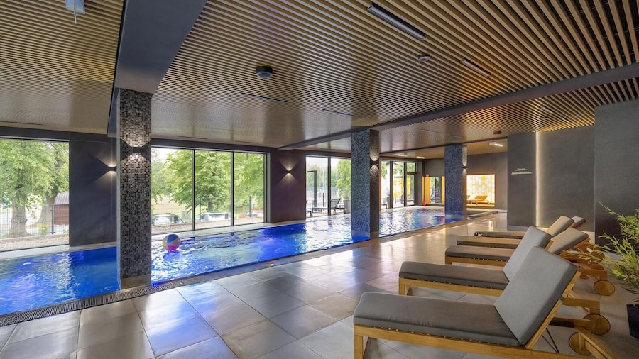 Holiday Studio With Balcony, Indoor Pool, Sauna