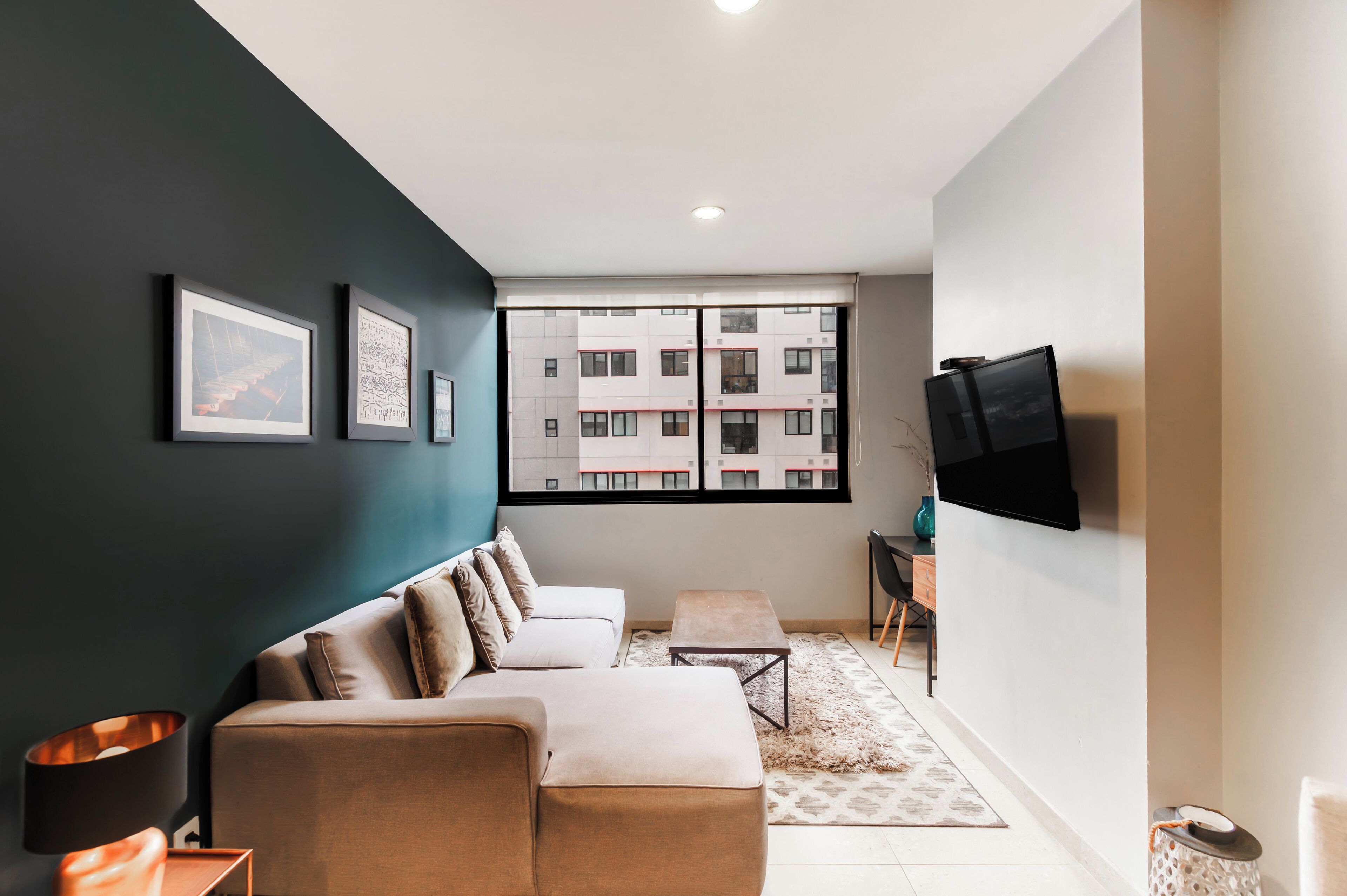 Luxury-Apartment, 2 Schlafzimmer, Stadtblick, Turm | Wohnbereich | Smart-TV, Netflix, Fußbodenheizung, Streaming-Dienste