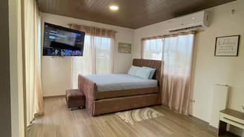 1 habitación, wifi y ropa de cama