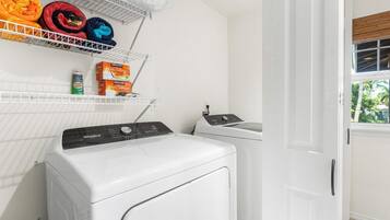 House, Multiple Beds (Waikoloa Colony Villas#1404) | Interior