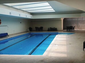 Indoor pool - Scala Santa Fe - Modern Apt w pool (Mexico City)