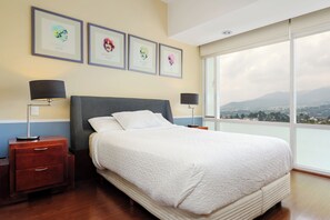 Design Apartment, 2 Bedrooms, City View, Tower | Free WiFi - Scala Santa Fe - Modern Apt w pool (Mexico City)