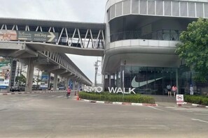 Children’s area - Muangthong T5-T12 Near Impact Forum (Pak Kret)