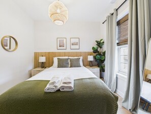 2 habitaciones, tabla de planchar con plancha y wifi gratis 