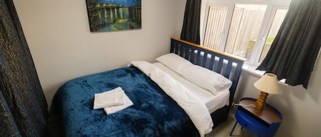 4 bedrooms, free WiFi, bed sheets