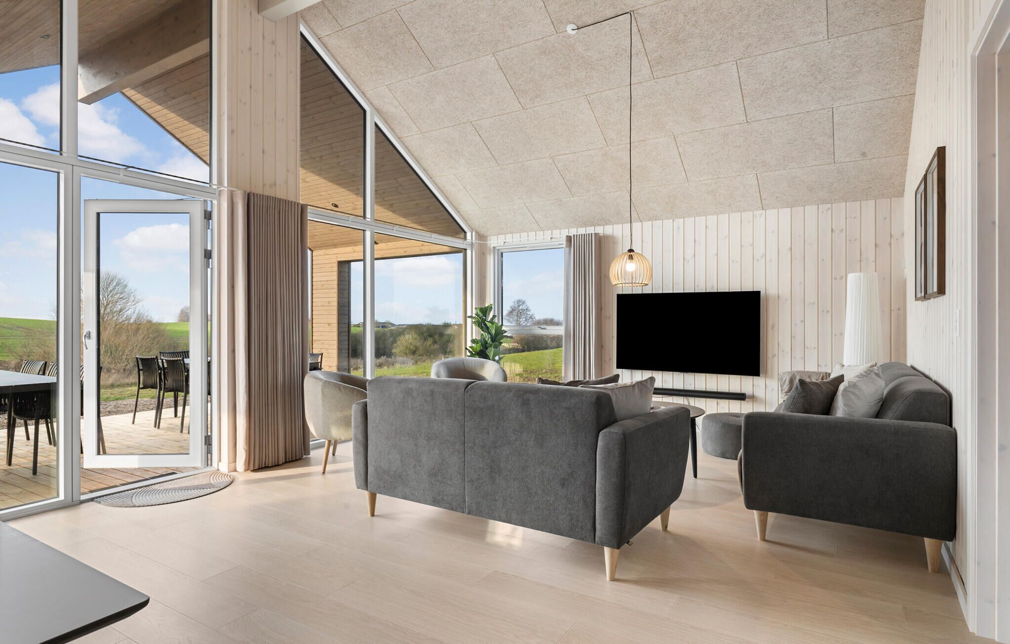 Älytelevisio, pöytäjalkapallopöytä, pöytätennispöytä