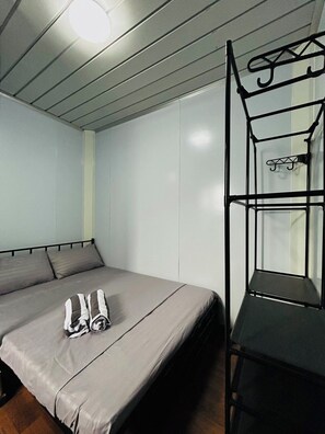 Deluxe studio suite | Badkamer | Handdoeken, zeep, shampoo, toiletpapier