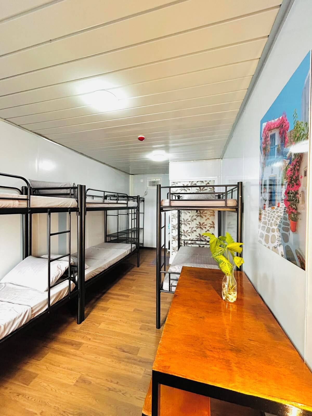 Economy Shared Dormitory, Multiple Beds | Bed sheets