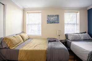 3 chambres, fer et planche à repasser, Wi-Fi gratuit, draps fournis