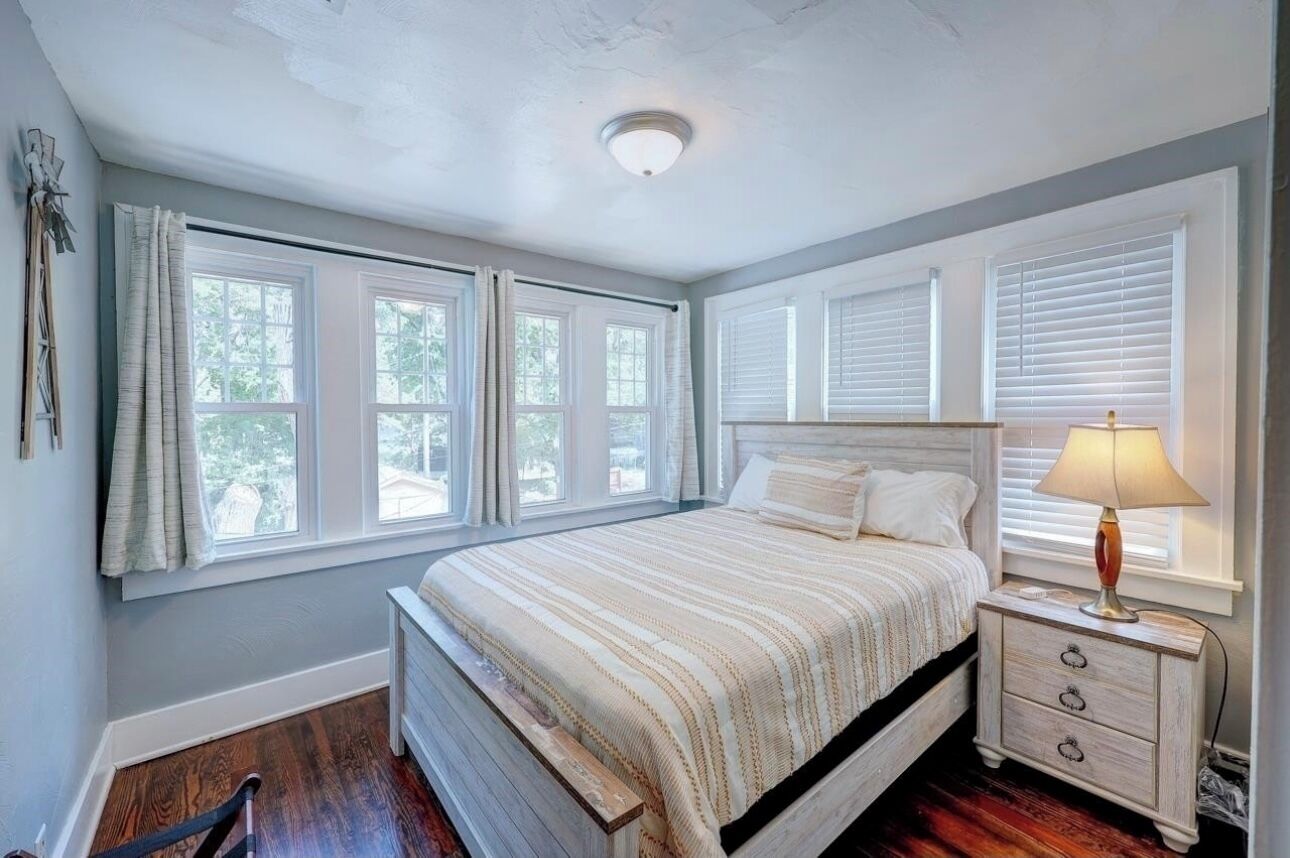 4 bedrooms, free WiFi, bed sheets