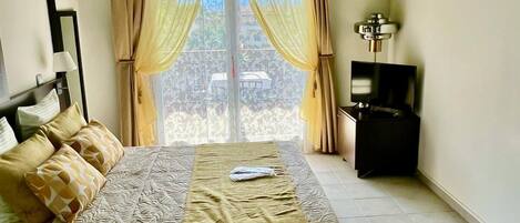 アイロン / アイロン台、WiFi、ベッドシーツ