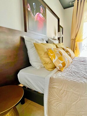 1 habitación, tabla de planchar con plancha, wifi y ropa de cama 