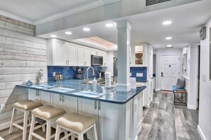 Condo, Multiple Beds (Land's End 11-302 Beach Front - Premi) | Private kitchen | Oven, toaster - Land's End 11-302 Beach Front - Premier (Treasure Island)