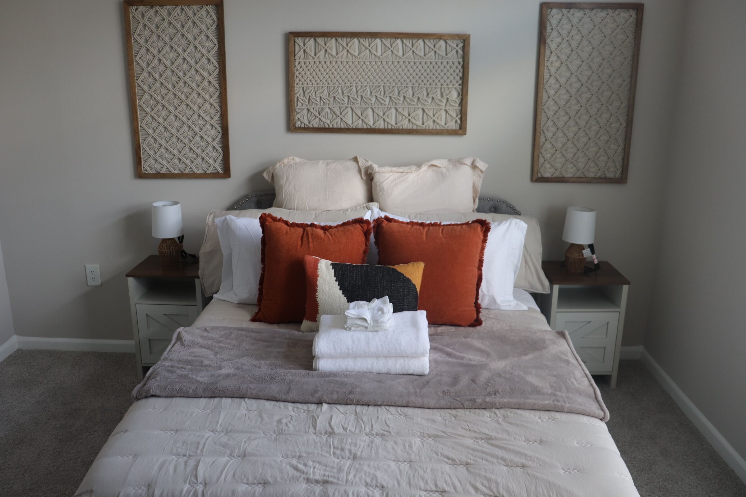 1 室のベッドルーム、アイロン / アイロン台、WiFi (無料)、ベッドシーツ