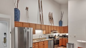Fridge, microwave, oven, stovetop - Keystone 2BR at Flying Dutchman with Pool, Sauna, Pet-Friendly + Shuttle Access (Keystone)